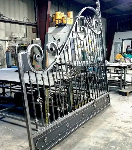 reliable driveway gate fabrication services in Commerce