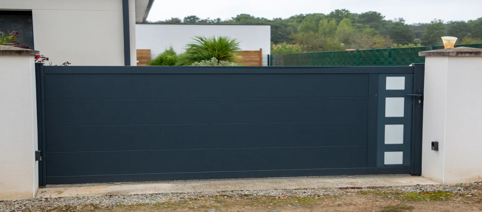 custom driveway gate fabrication in Bell Canyon